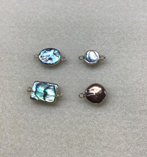 PERLA BARROCA CON ORILLA DORADA