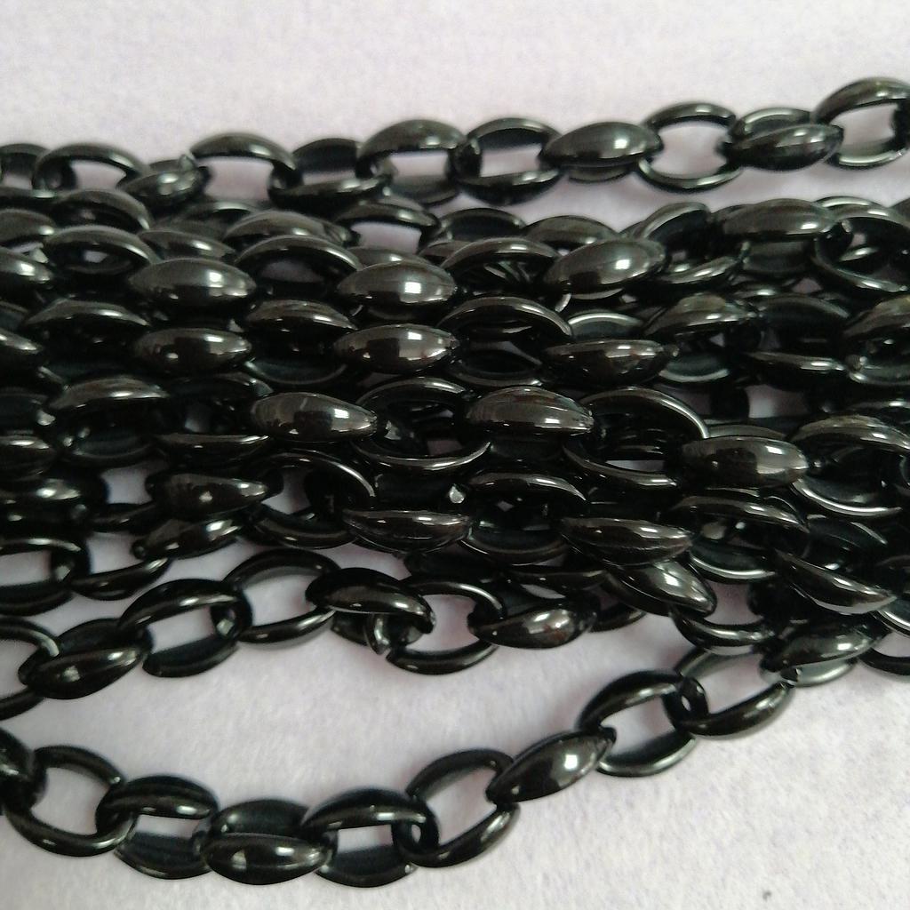 CADENA DE ACRILICO NEGRA