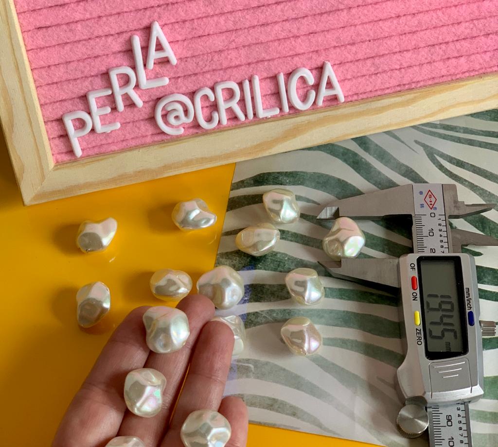 PERLA ACRILICA BARROCA NACARADA 20X18MM