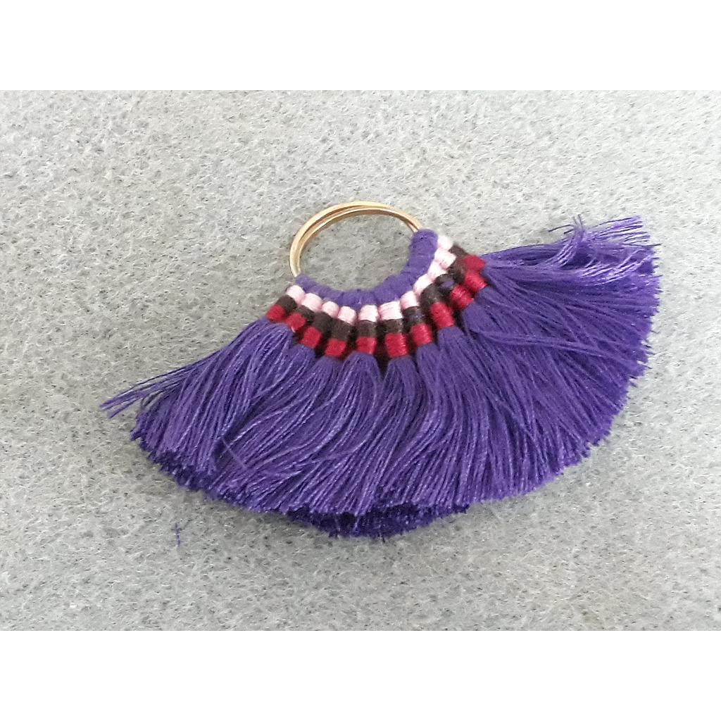 TASSEL DE HILO