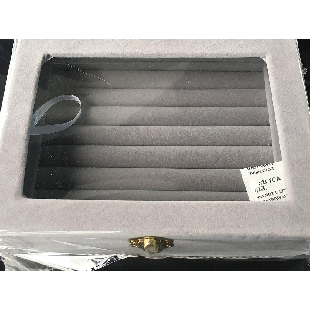 EXHIBIDOR DE ANILLOS