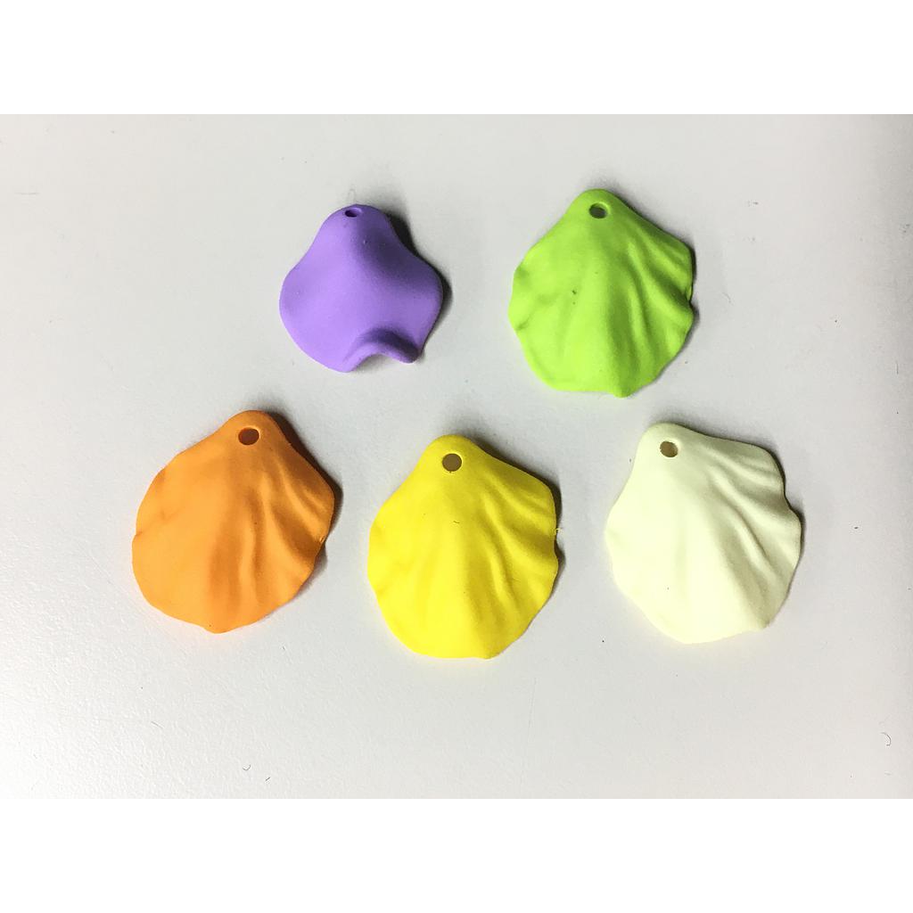 PETALOS ACRILICOS DE COLORES 50PCS