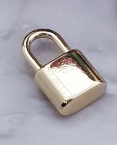 DIJE CANDADO 12X7MM ELECTROENCHAPADO