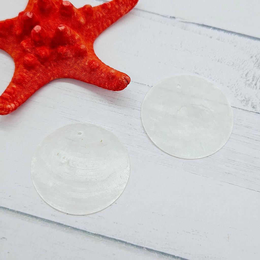 DIJE REDONDO DE CONCHA NACAR